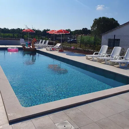 Guest house House Lucija Family For Max 6 Persons With Pool In *