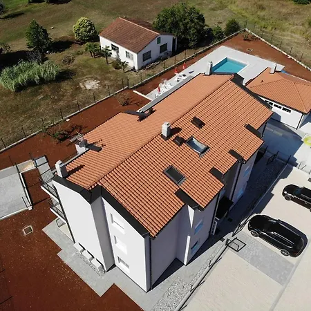 House Lucija Family For Max 6 Persons With Pool In *