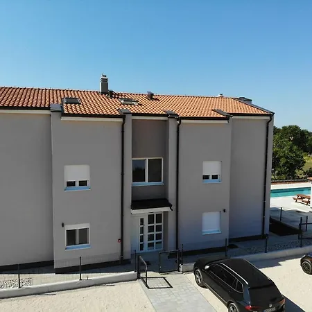 House Lucija Family For Max 6 Persons With Pool In Guest house Porec