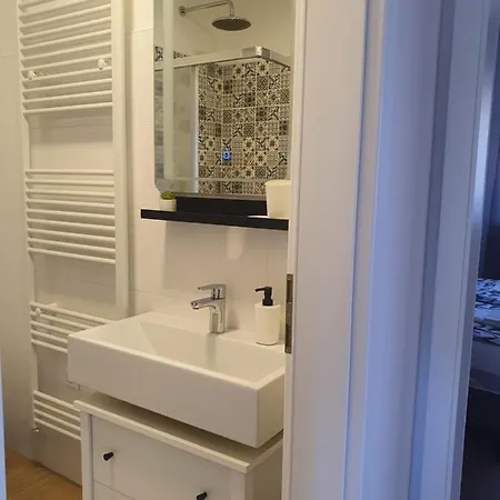 Guest house House Lucija Family For Max 6 Persons With Pool In *