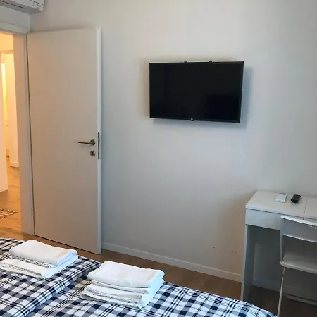 House Lucija Family For Max 6 Persons With Pool In Guest house *