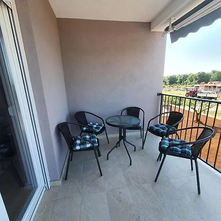 House Lucija Family For Max 6 Persons With Pool In * Porec