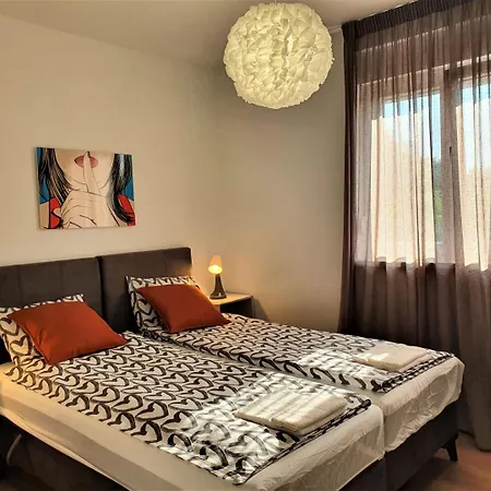 House Lucija Family For Max 6 Persons With Pool In * Porec