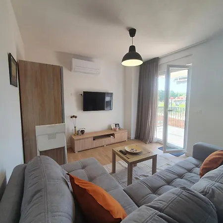 House Lucija Family For Max 6 Persons With Pool In Guest house Porec