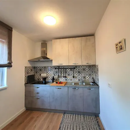 House Lucija Family For Max 6 Persons With Pool In *